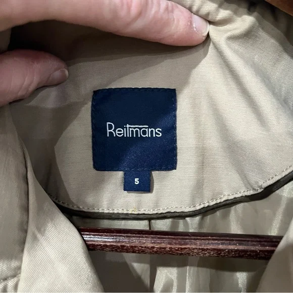 Reitmans beige color belted coat size 5 - Picture 3 of 10